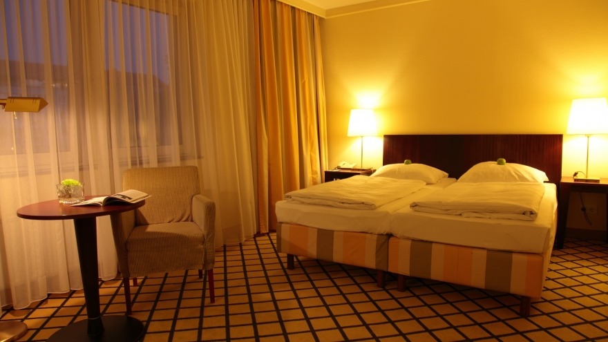 geräumiges Zimmer relexa hotel Berlin - Standard Zimmer behindertenfreundlich